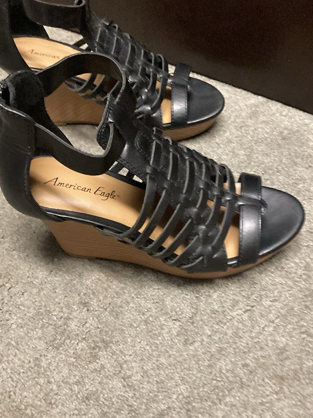American Eagle Outfitters Black Strappy Wedge Sandals with Brown Platform